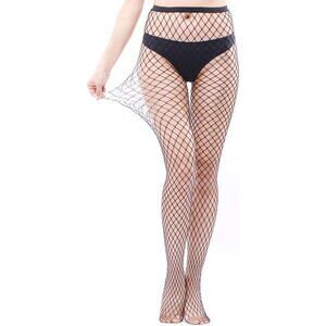 Women's Black Fishnet Tights with Wide Diamond Pattern Comfortable and Stylish